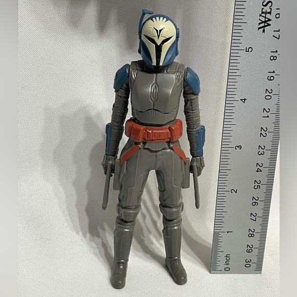 5.5” Star Wars The Retro Collection Bo-Katan Kryze Action Figure Great Condition - Picture 2 of 5